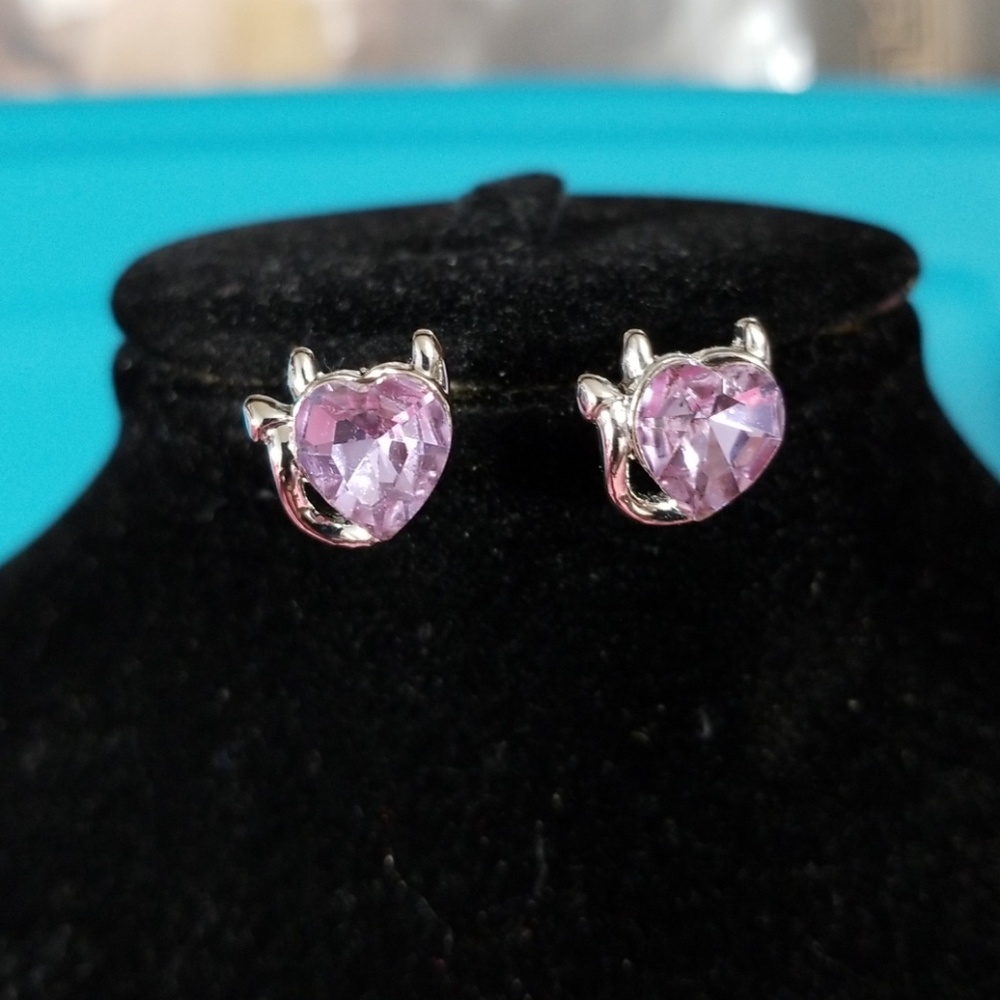 Devilish heart earrings